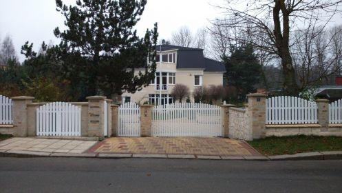 Plaňkové hliníkové ploty