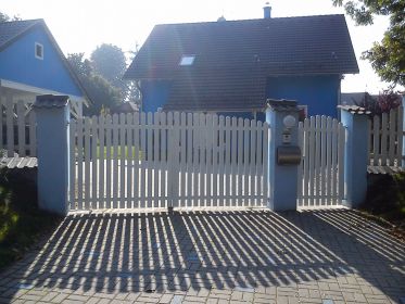 Plaňkové hliníkové ploty