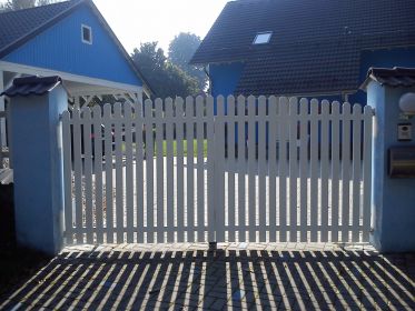 Plaňkové hliníkové ploty