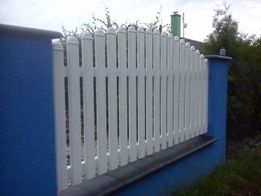 Plaňkové hliníkové ploty