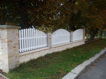 Plaňkové hliníkové ploty