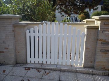 Plaňkové hliníkové ploty