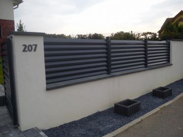 Okenicové (lamelové) hliníkové ploty