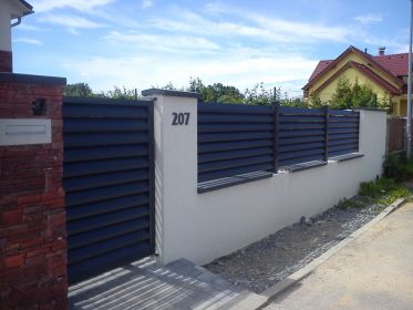 Okenicové (lamelové) hliníkové ploty