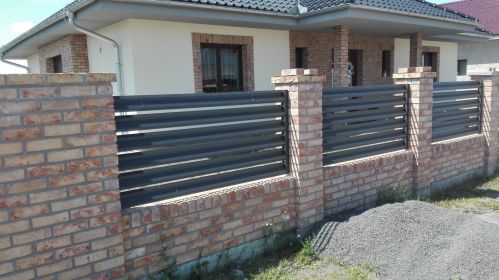 Okenicové (lamelové) hliníkové ploty