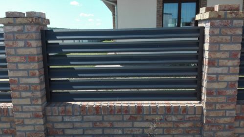 Okenicové (lamelové) hliníkové ploty