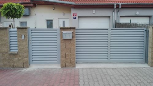 Okenicové (lamelové) hliníkové ploty