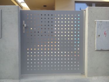 Plné hliníkové ploty bez průhledu