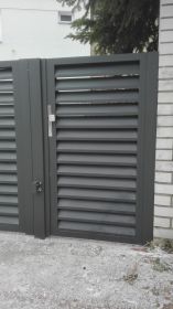 branka s okenicovou výplní, brava antracit s jemnou strukturou