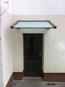 Pergoly, stříšky a garážová stání